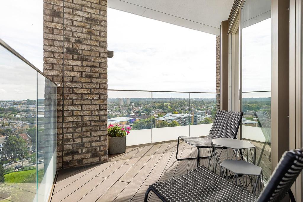 Balcony (2).jpg