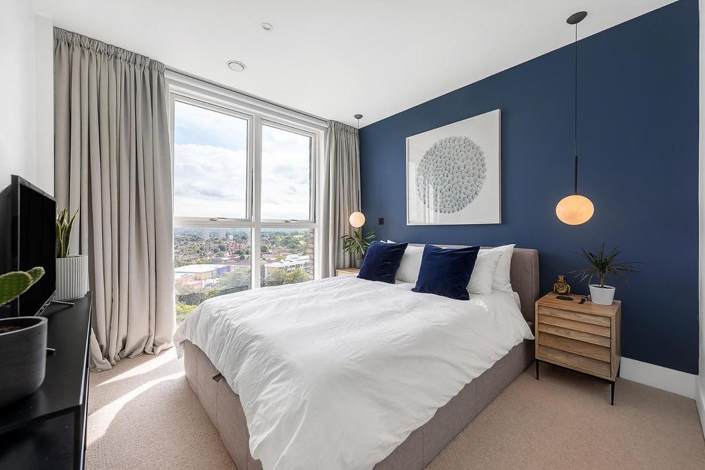 Bedroom (3).jpg