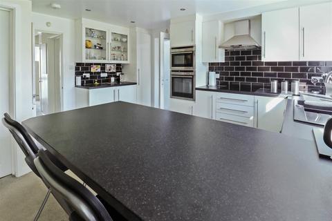 104 Copse Hill, Harlow, CM19 4PR