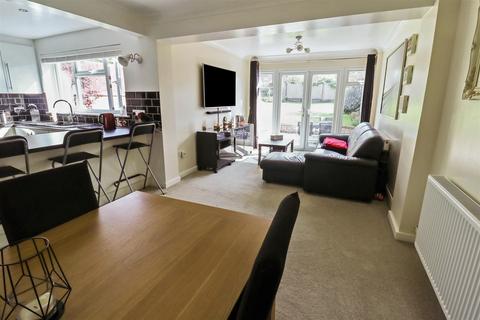 104 Copse Hill, Harlow, CM19 4PR
