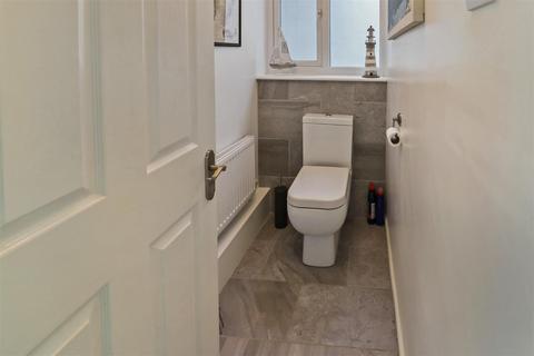 104 Copse Hill, Harlow, CM19 4PR