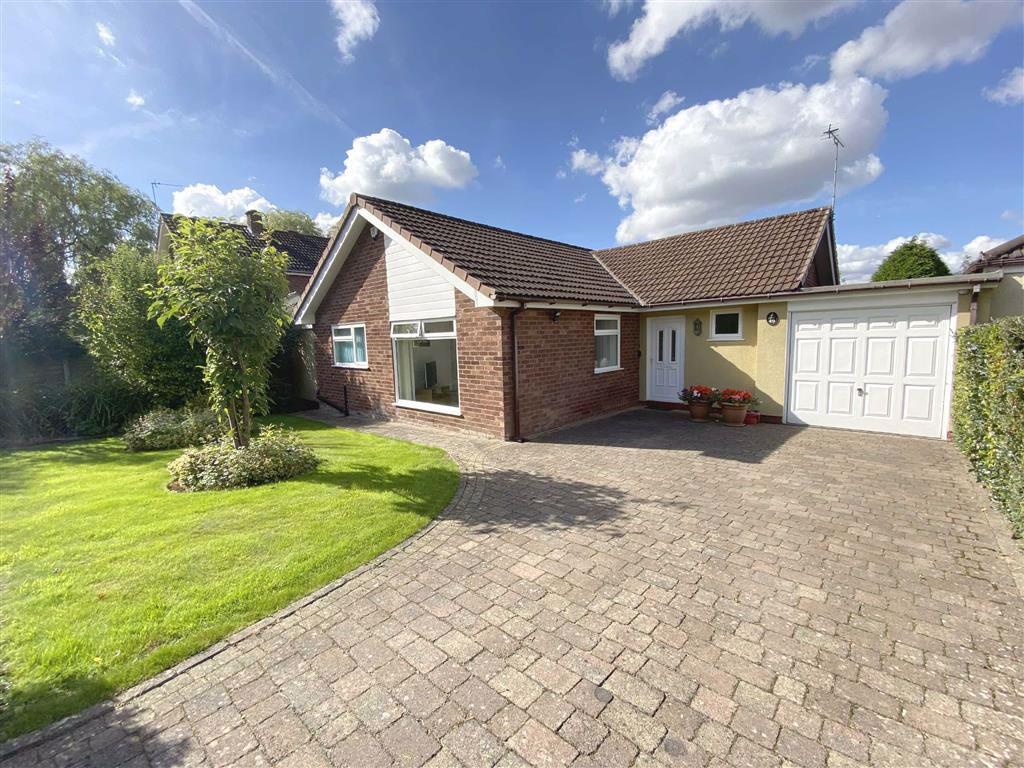 Woodlands Road, Handforth 2 bed detached house £465,000
