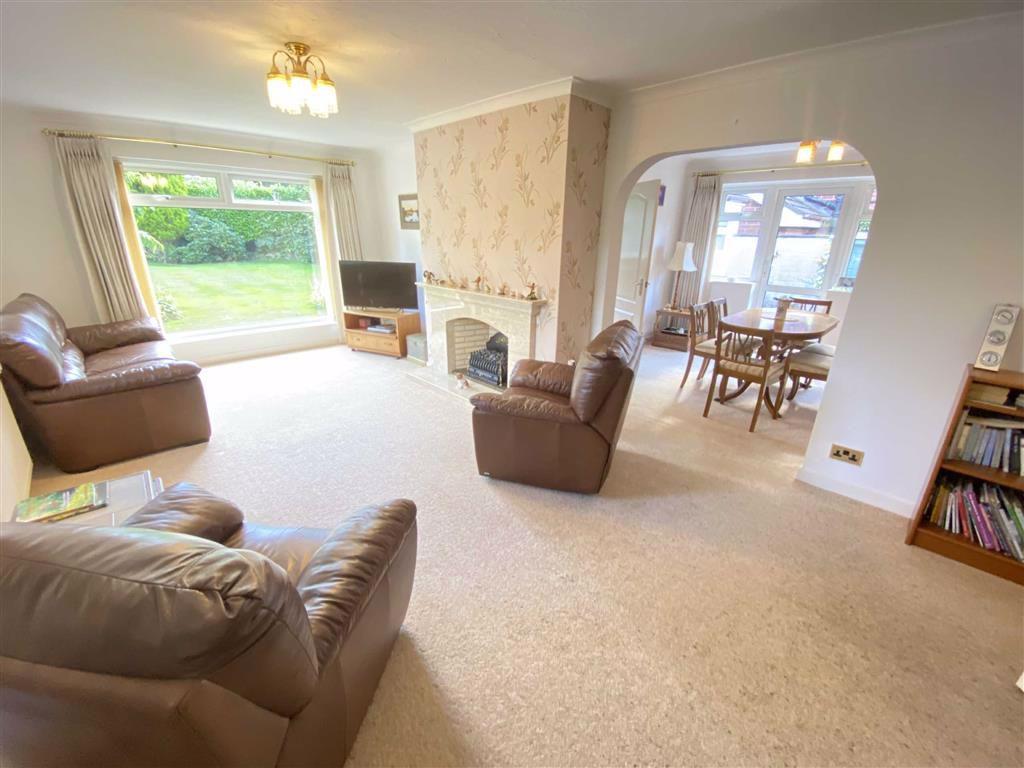 Woodlands Road, Handforth 2 bed detached house £465,000