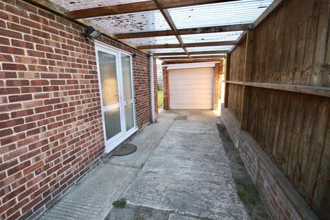 11 Keats Close, Royal Wootton Bassett, Swindon, SN4 8HH