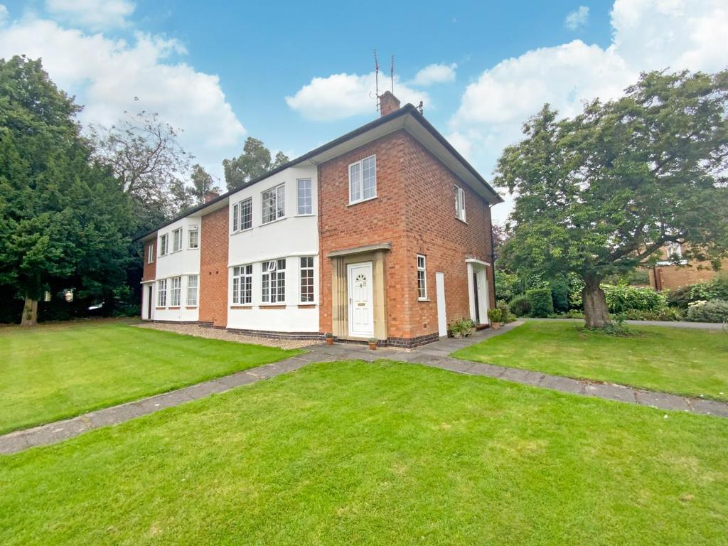 Elmfield Avenue, Leicester 2 bed apartment £215,000