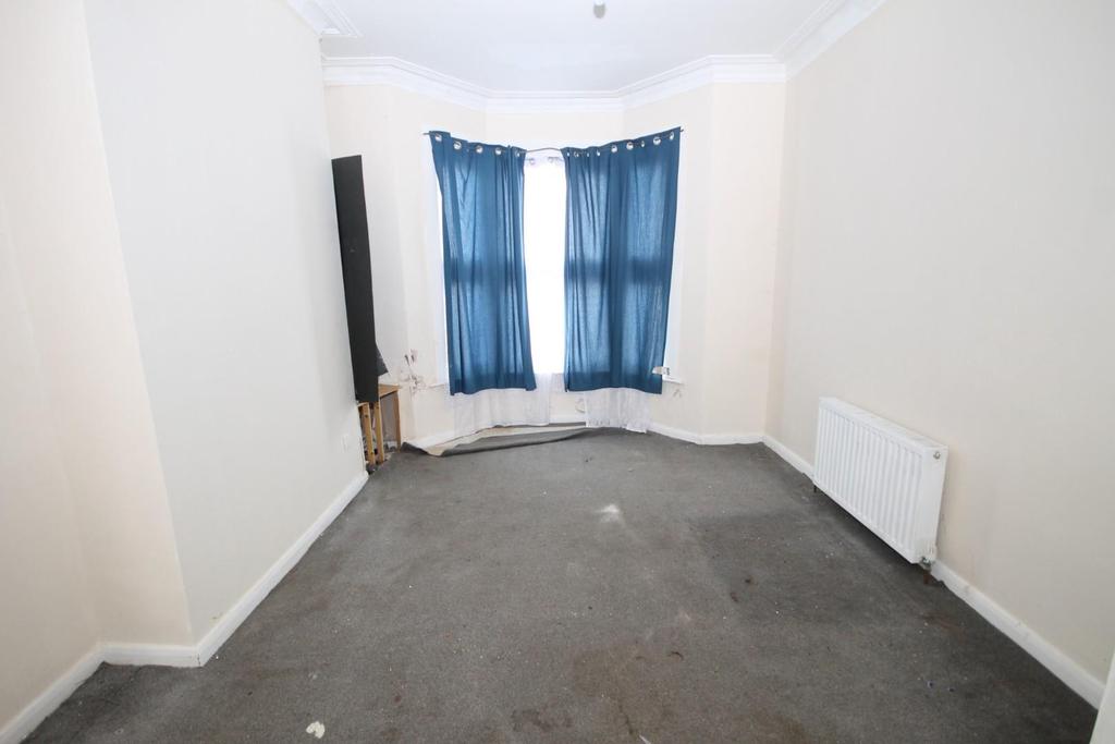 Burbank Street, Hartlepool 4 bed terraced house £32,000