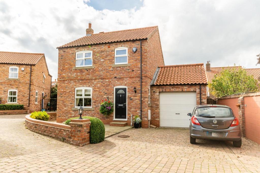 Cleveland Gardens, Stockton On The Forest, York 3 bed detached house £450,000