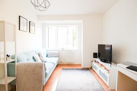5 Ludford Close, Croydon, CR0 4BY
