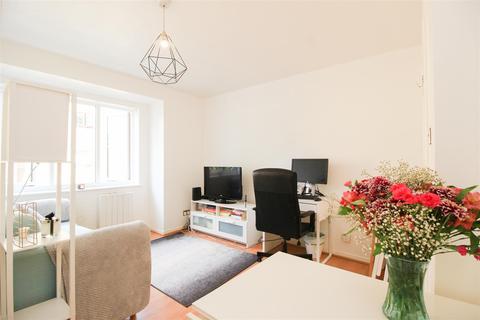 5 Ludford Close, Croydon, CR0 4BY