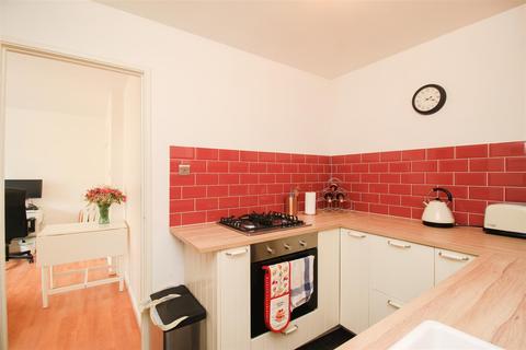 5 Ludford Close, Croydon, CR0 4BY