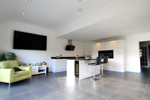 212 Guildford Road, Bisley, Woking, GU24 9DJ