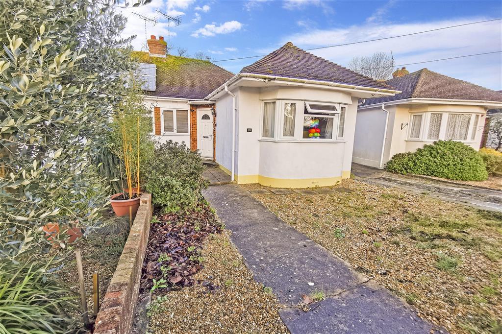 Greenwood Avenue, Bognor Regis, West... 3 bed semidetached bungalow