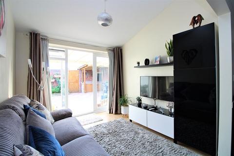 6 Berstead Walk, Crawley, RH11 8XL