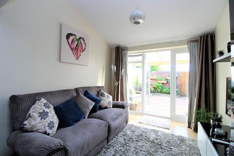6 Berstead Walk, Crawley, RH11 8XL