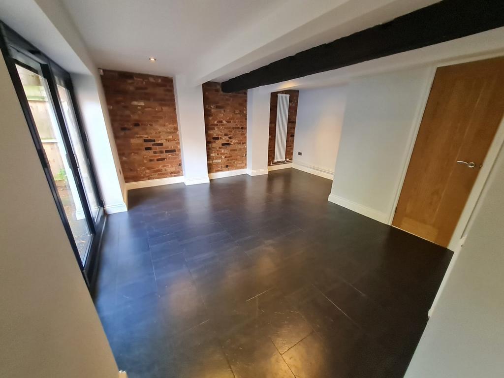 Fourth bedroom