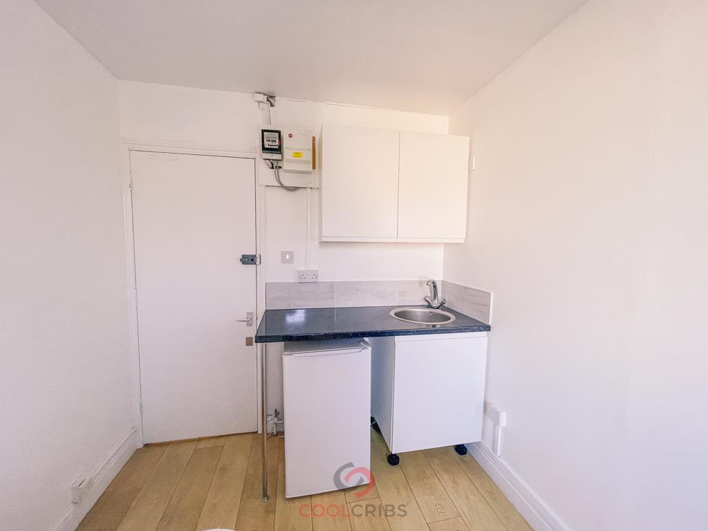 Apartment in London - View 2