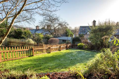 7, New Cottages The Coombe, Betchworth, RH3 7BU
