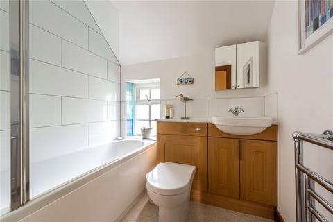 7, New Cottages The Coombe, Betchworth, RH3 7BU