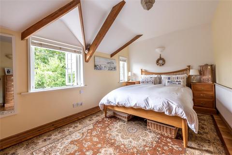 7, New Cottages The Coombe, Betchworth, RH3 7BU