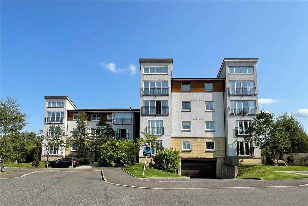 Jardine Place, Bathgate 2 bed apartment £130,000