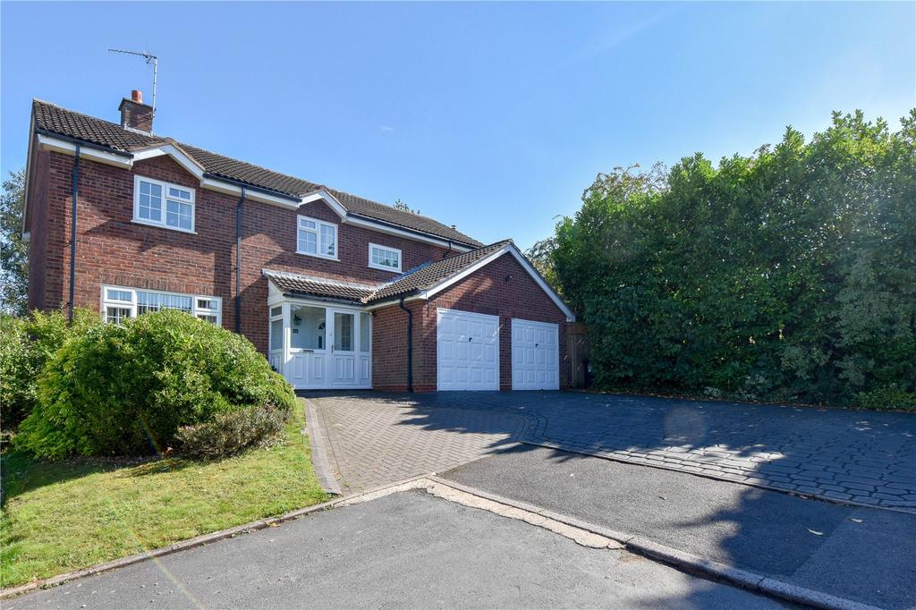 Cranham Close, Redditch, B97 5 bed detached house £450,000
