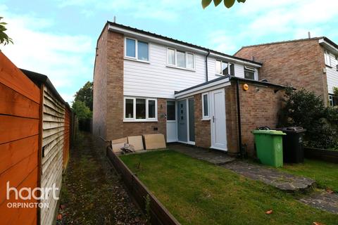 12 Aylesham Road, Orpington, BR6 0TX