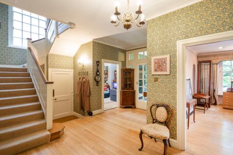 12 Arkwright Road, London, NW3 6BG