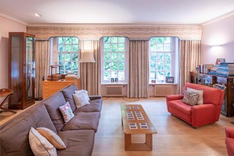 12 Arkwright Road, London, NW3 6BG