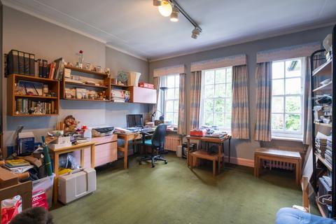 12 Arkwright Road, London, NW3 6BG