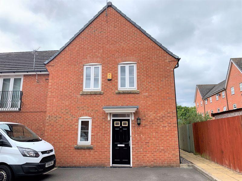 Lingwell Park,Widnes,WA8 9YP 2 bed townhouse £725 pcm (£167 pw)