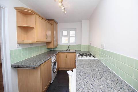 1 bedroom terraced house to rent, Grosvenor Gardens, CM12