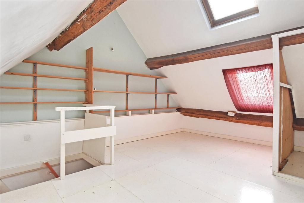 Attic Bedroom/Study
