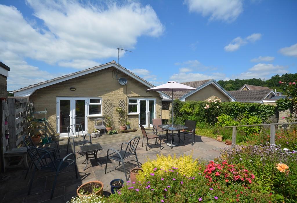 Bentham Road, Newbold, Chesterfield, S40 4EZ 3 bed bungalow £270,000