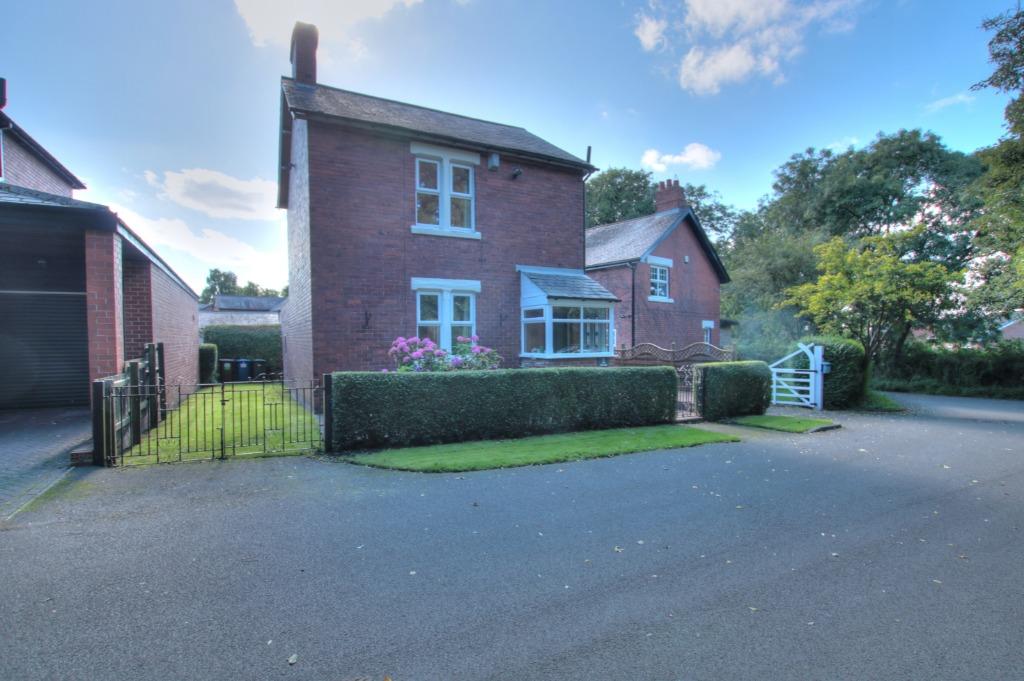 Coronation Road, North Walbottle, Newcastle upon Tyne, NE5 2 bed