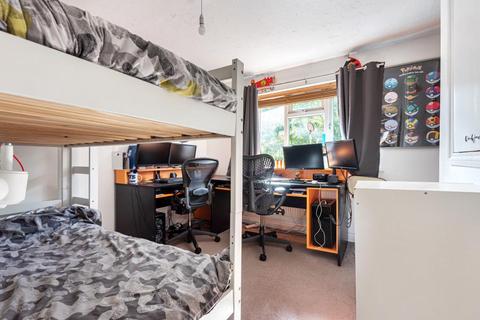 22 Briarwood Close, Feltham, TW13 4QL