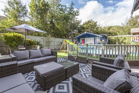 22 Briarwood Close, Feltham, TW13 4QL
