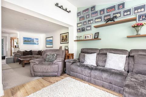 22 Briarwood Close, Feltham, TW13 4QL