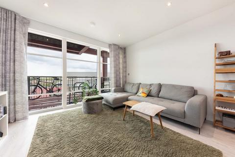 2 bedroom apartment to rent, Refinery House, 16 Tandy Place, London, E20