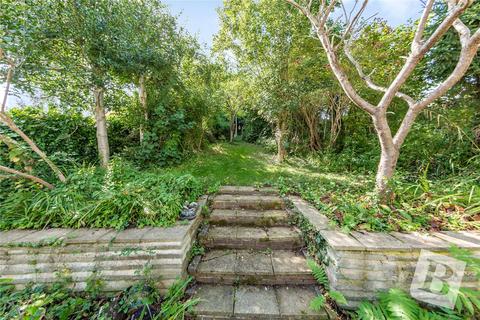 59 Botelers, Basildon, SS16 5SD