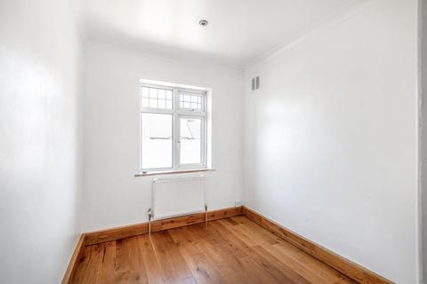 133 Biggin Hill, London, SE19 3HX