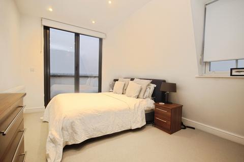 undefined, Balham Hill, London, SW12