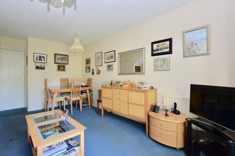 36 Broadmanor, Pocklington, York, YO42 2GB