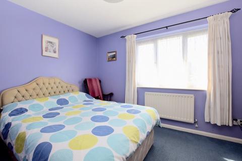 36 Broadmanor, Pocklington, York, YO42 2GB