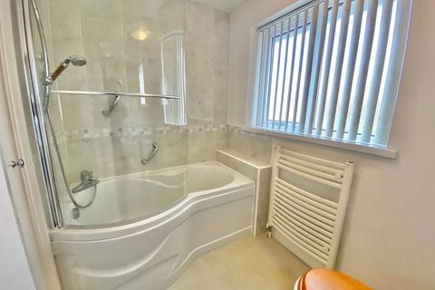 2 Durham Way, Harrogate, HG3 2TB