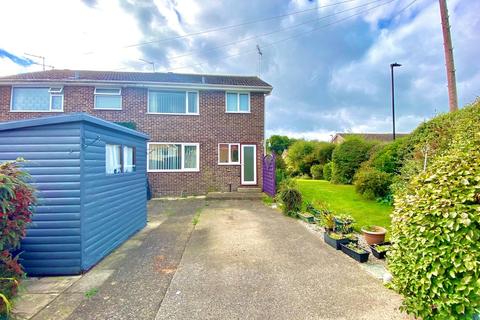 2 Durham Way, Harrogate, HG3 2TB