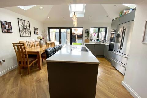 68 Baxters Road, Shirley, Solihull, B90 2RU