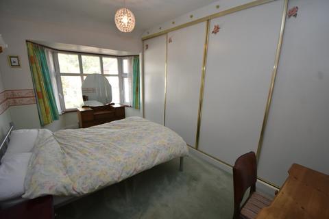 64 Bibury Road, Birmingham, B28 0HQ