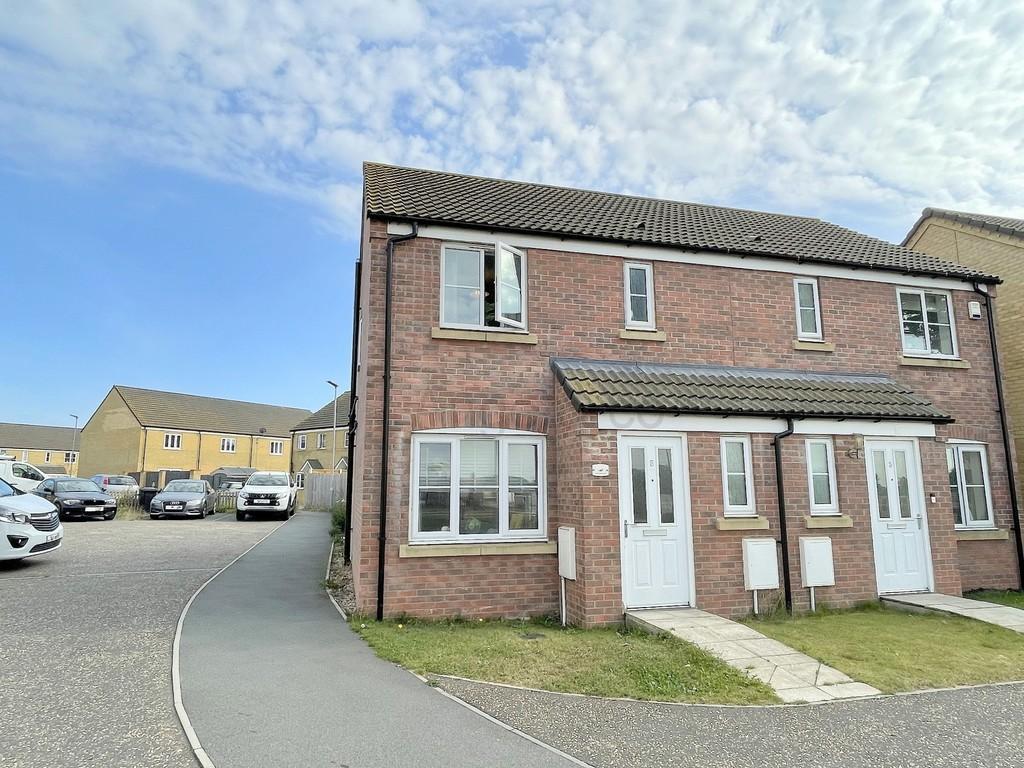 Hunton Road, Oulton, Lowestoft 3 bed semidetached house £210,000