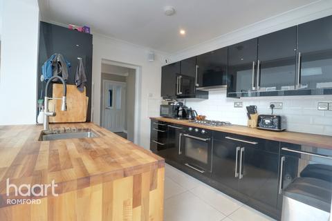 257 Marks Road, Romford, RM7 7AL