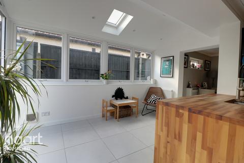 257 Marks Road, Romford, RM7 7AL